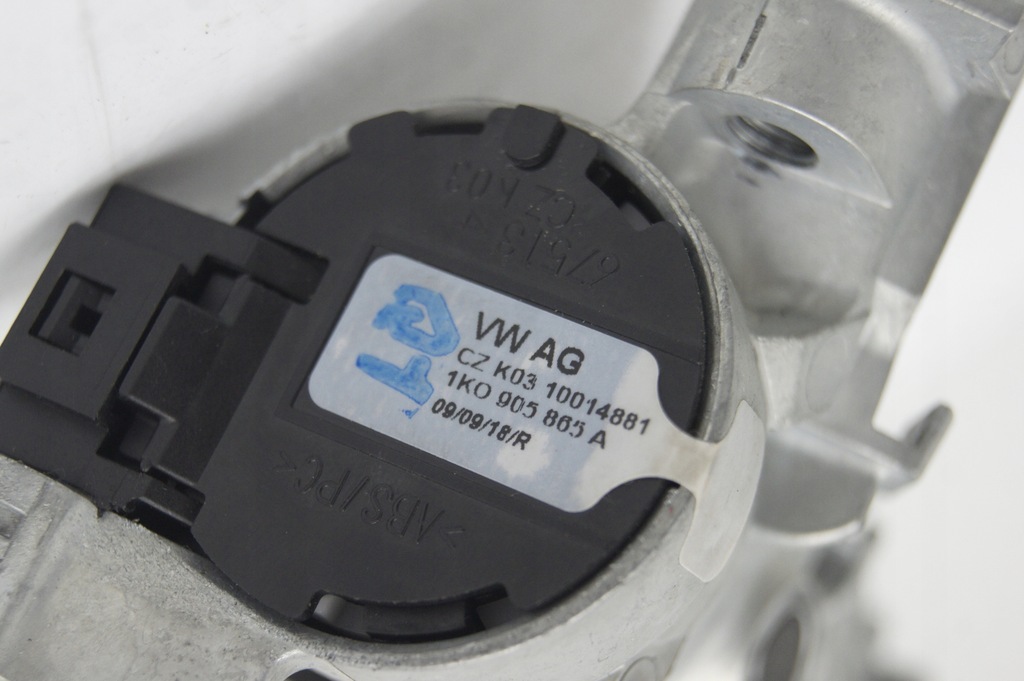 фото №10, Octavia ii lift 1.4 tsi замок зажигания ключи вкладка