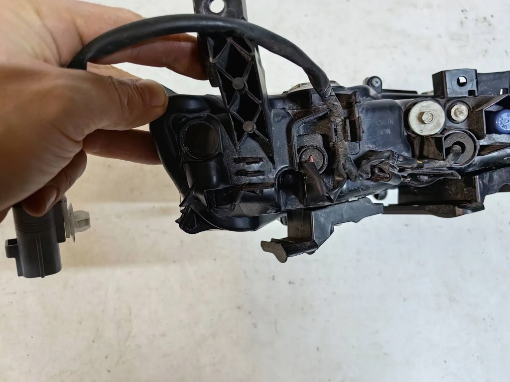 Lexus rx iv рестайлінг  - фара led drl ліва Недорого