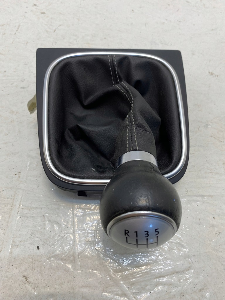 фото №1, Vw golf vi ручка чехол 5k0711113a