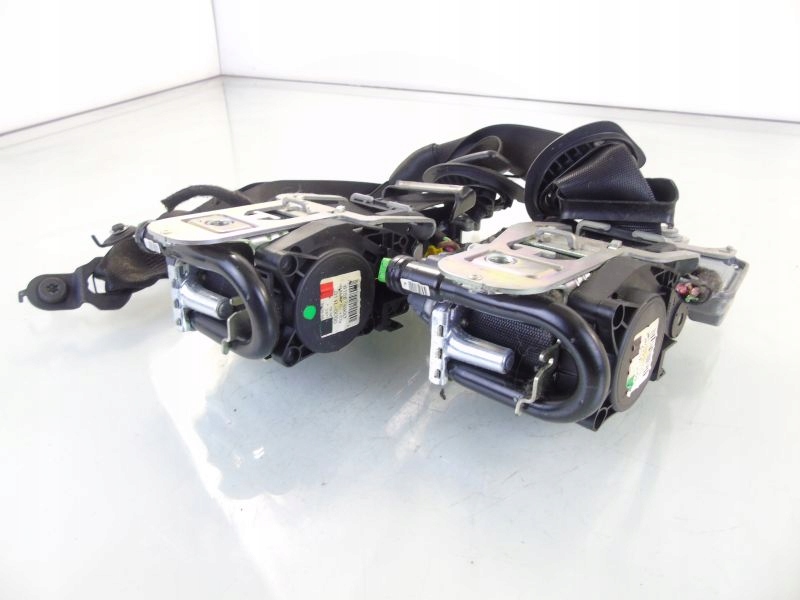 фото №2, Mercedes w204 pas ремни безопасности перед kpl