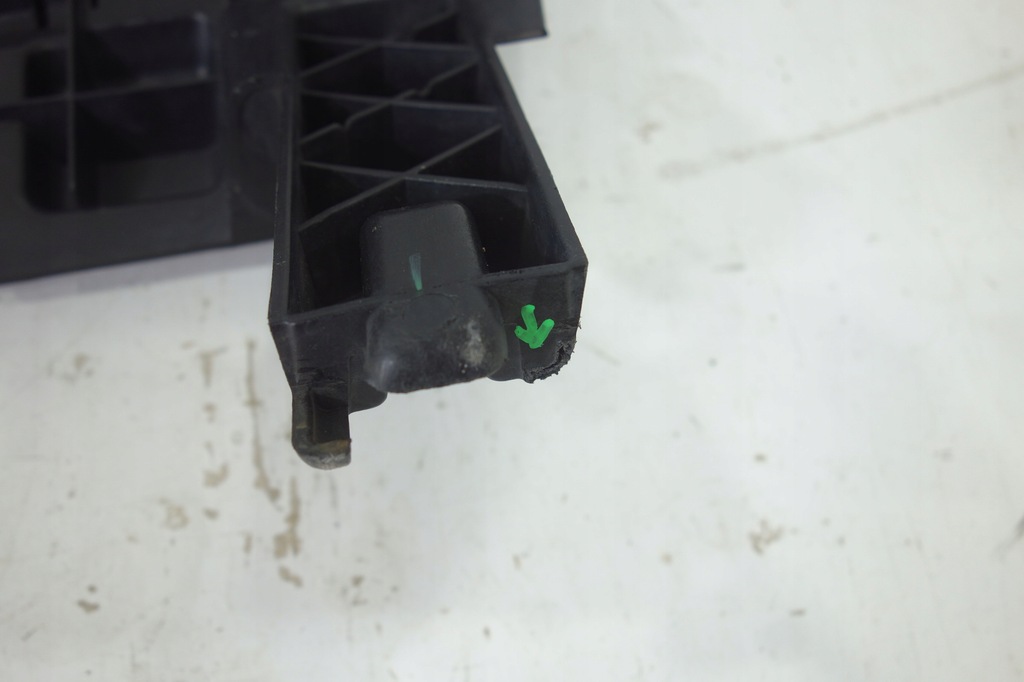 фото №10, Решітка радіатора na радар vw caddy 2k7 20- 2k7807231e