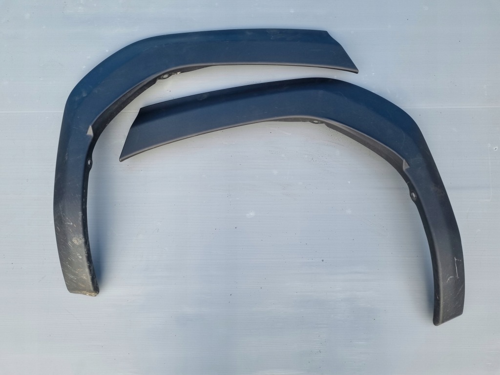 фото №1, Yaris cross 21- молдинг na крыло задняя l+p