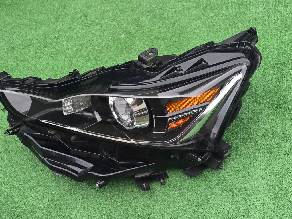 Lexus is 3 3 рестайлинг  full led фара передняя Цена