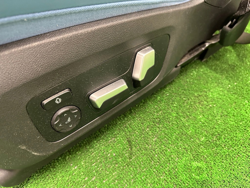 фото №7, Bmw m3 g80 середина обивка сиденья туннель заднее сиденье обшивки