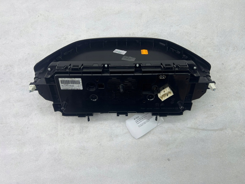 фото №10, Peugeot 3008 ii 2018 счетчик / спидометр