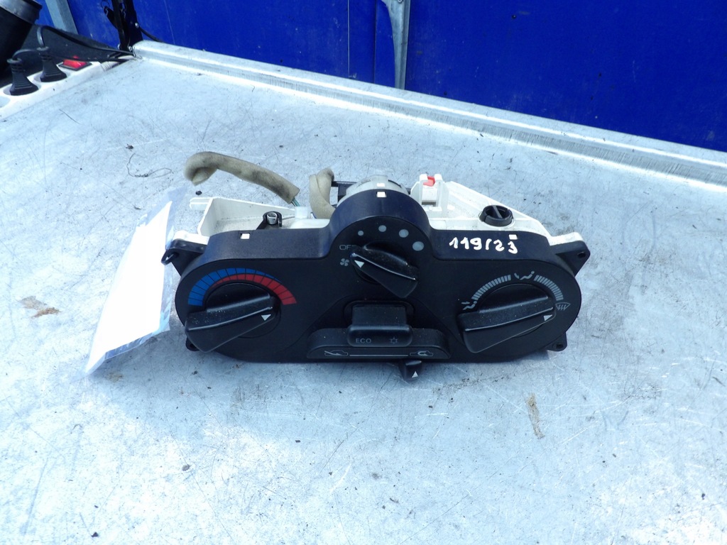 фото №1, Панель обдув mitsubishi carisma clx