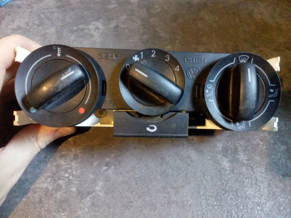 фото №6, Vw polo 9n оригинал панель обдув исправный 100%