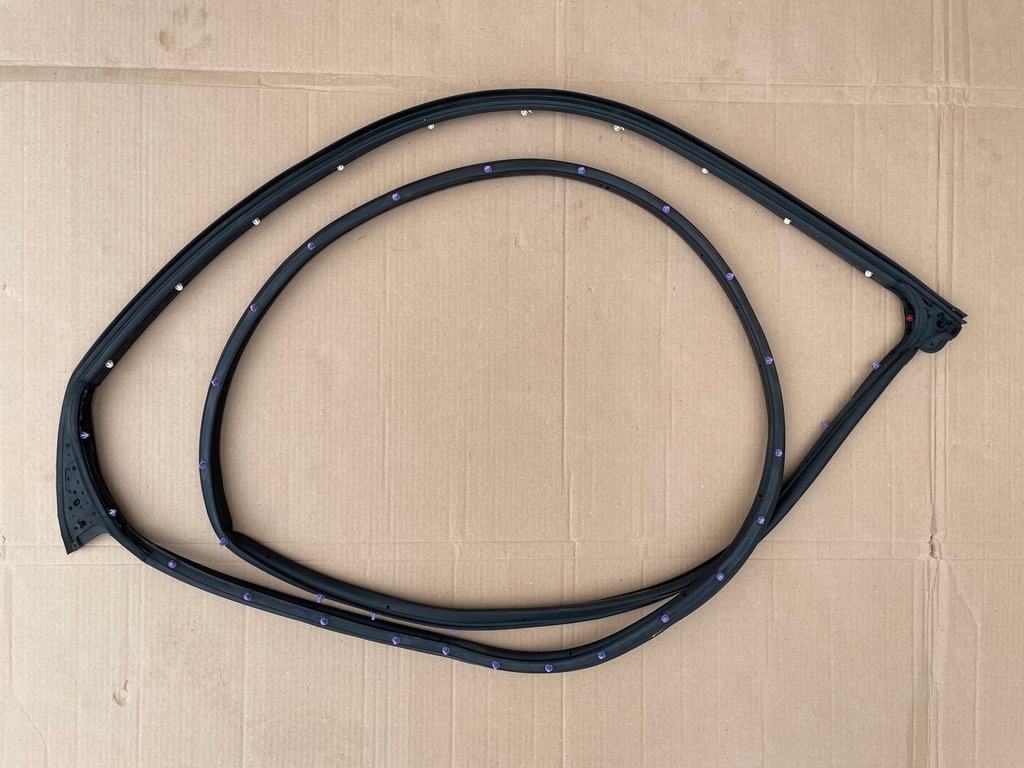 фото №1, Dodge ram 1500 19 2019-2024 прокладка навколо двері ліва передня