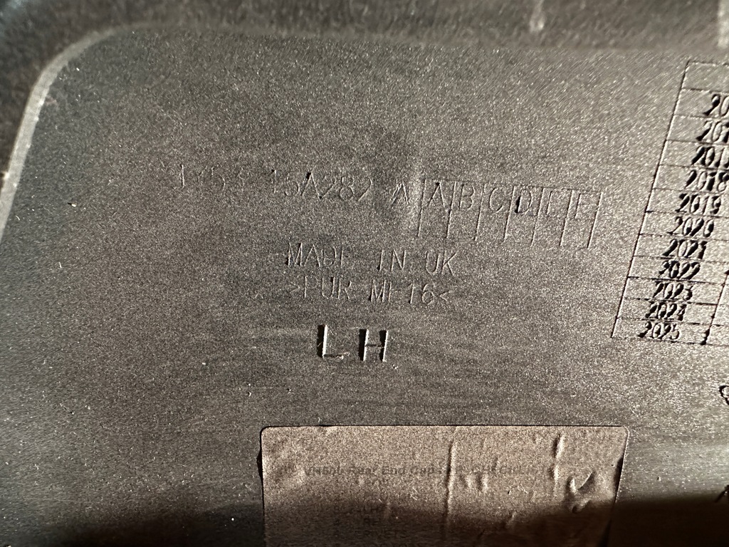 фото №14, Aston martin db11 бампер уголок задняя левый задний