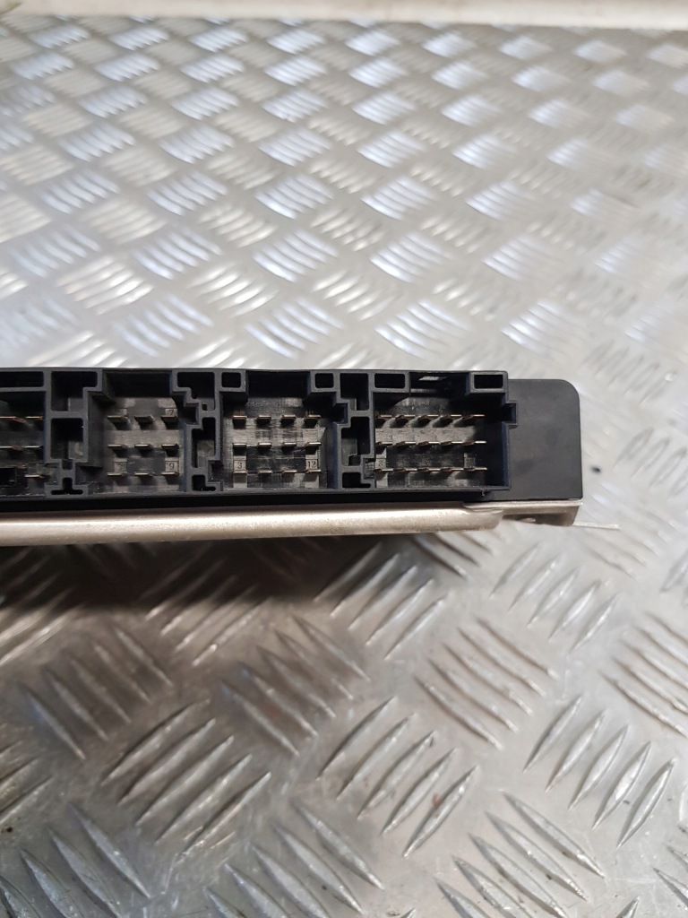 Блок керування abs/asr knorr-bremse 0486104034 в Україні