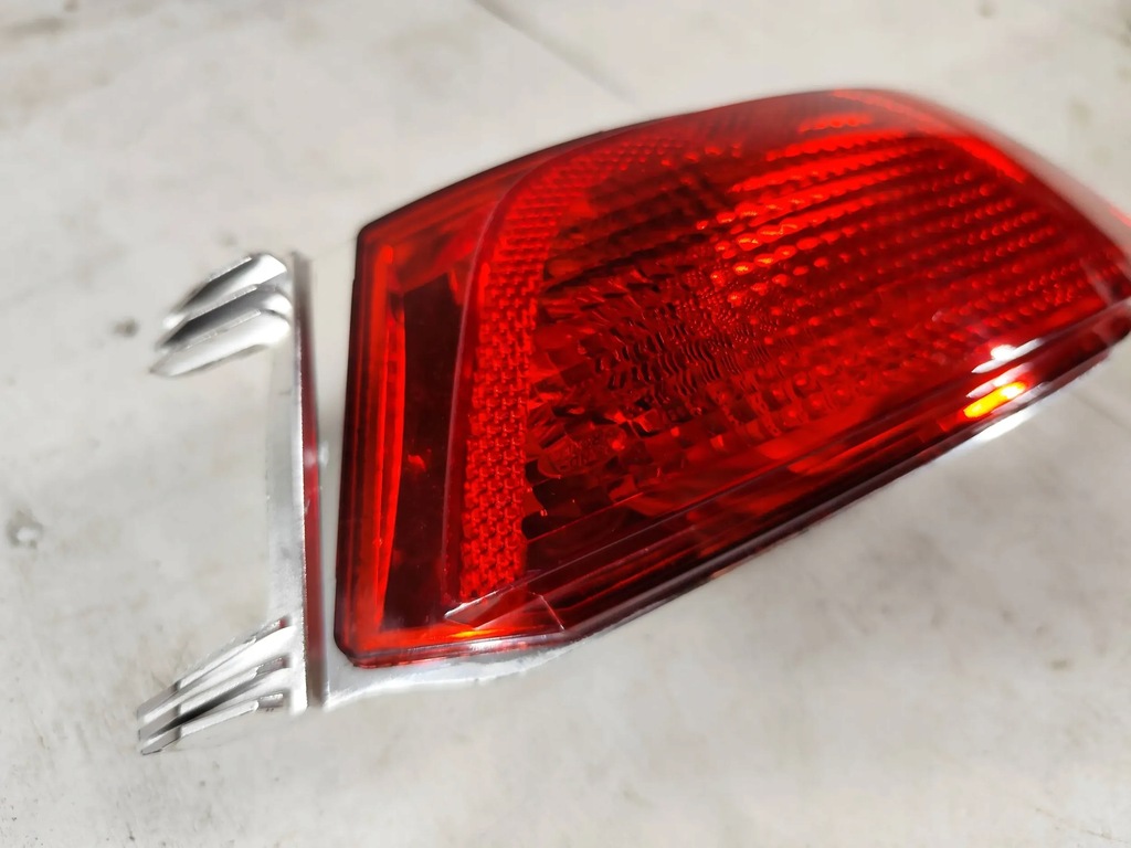 фото №2, Land rover range rover sport l494 задняя правая лампа противотуманная бампера