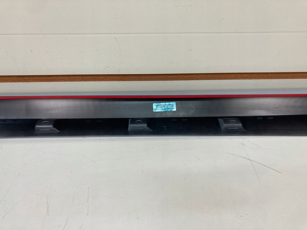 фото №7, Молдинг порог правая vw passat b8 3g0