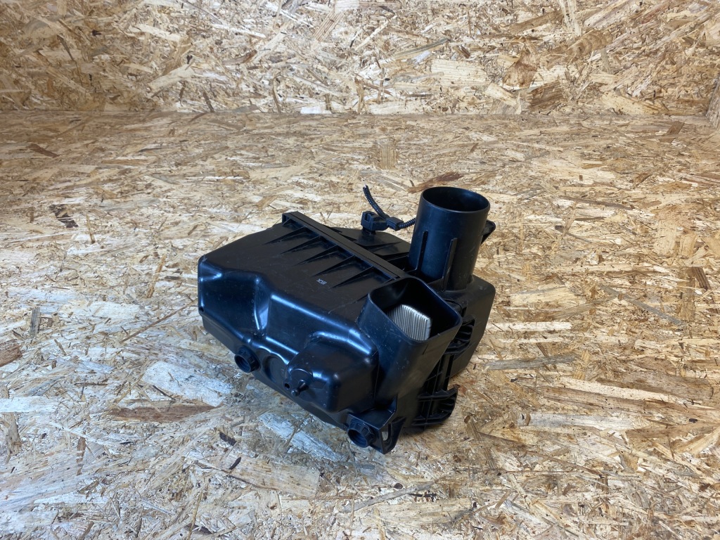 фото №7, Корпус фильтра воздуха toyota rav4 v 2.5h 17812-37040 2019-