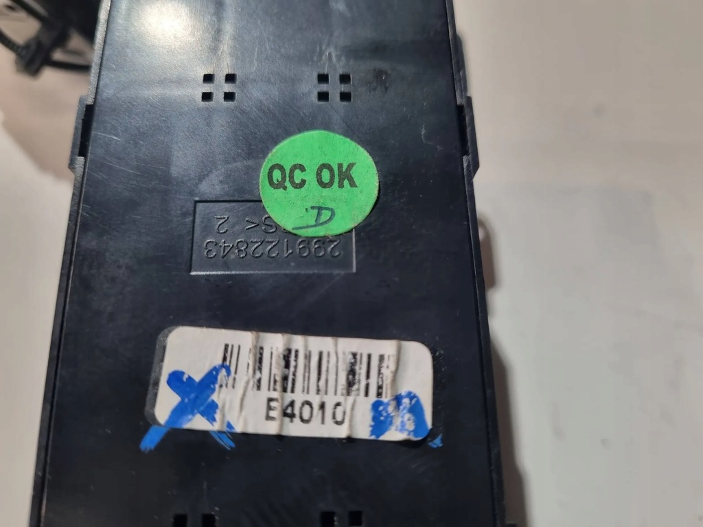 фото №4, Hyundai i10 ii переключатель окон левый przódeuropa 14 r