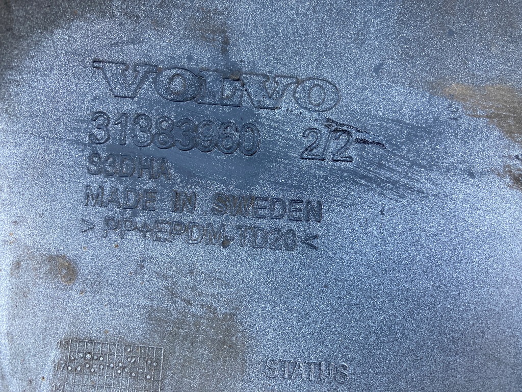 фото №11, Volvo v90 cross country молдинг бампера orygi.