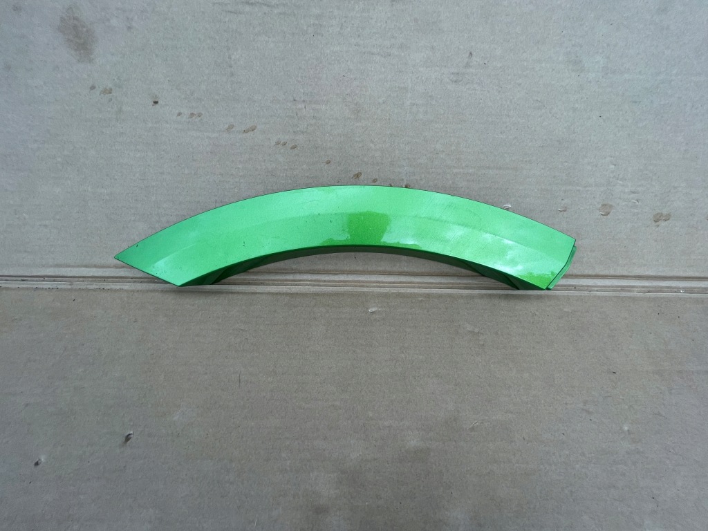 фото №1, Audi q8 4m8 правая молдинг дверь крыла задняя задняя