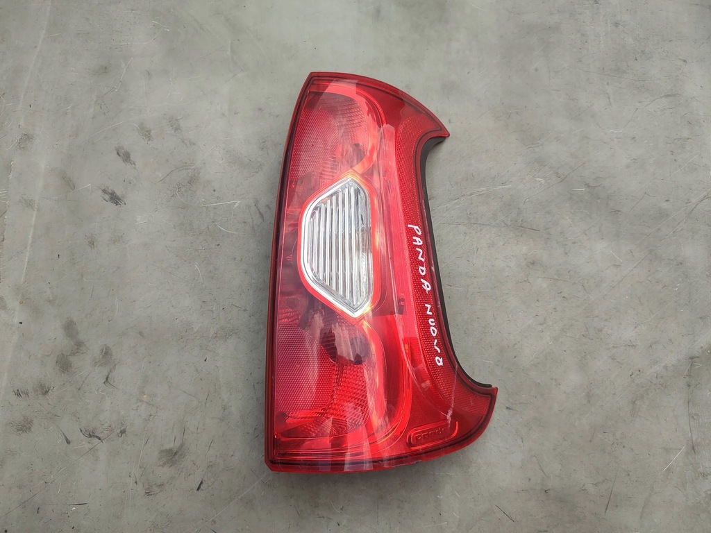 фото №1, Лампа вкладыш задняя задняя правая fiat panda iii 2016