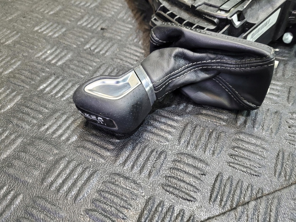 фото №6, Домкрат выборщик переключения передач 31437773 volvo s90 ii v90 2.0 d4