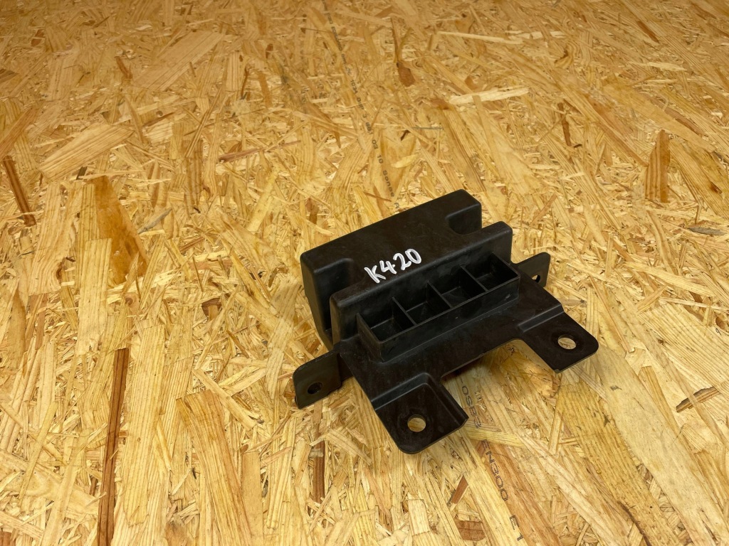 Купить Защита кронштейн радара renault arkana 601968443r 2019-