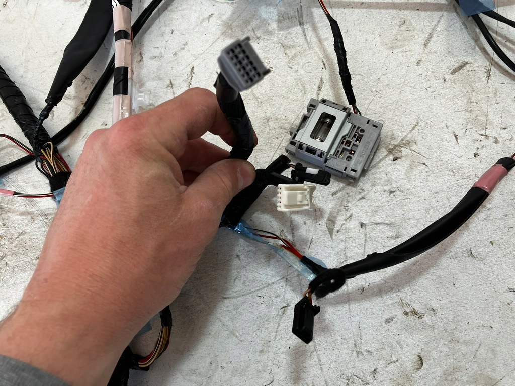 фото №8, C-hr chr lift электропроводка потолочный