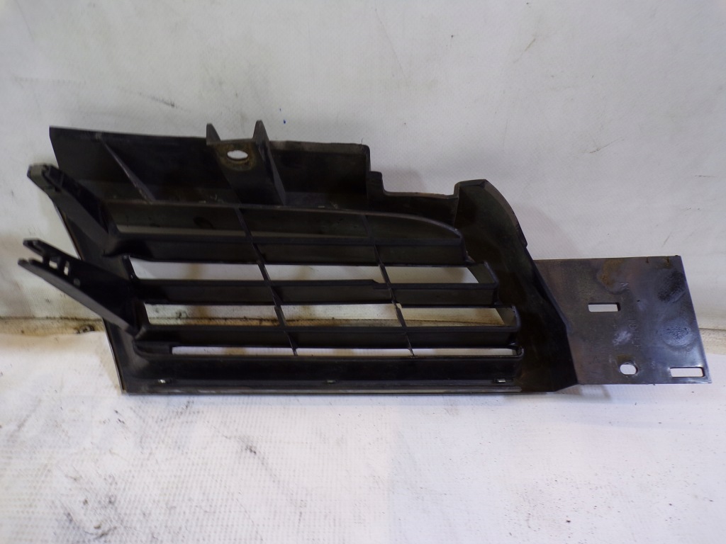 Решётка радиатора решётки бампера передний mitsubishi carisma с Разборки