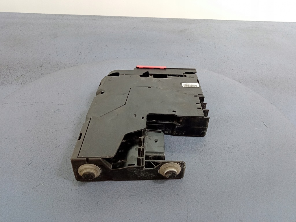 фото №1, Mercedes e klasa w212 распределитель тока