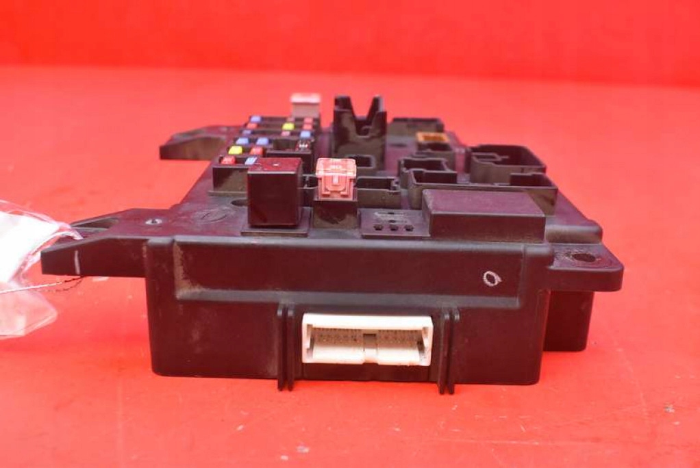 фото №7, Коробка предохранителей bsi 8637a322 citroen c-crosser 2.2 hdi 156 km 07-13