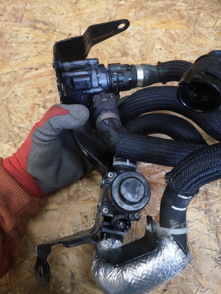 фото №14, Discovery sport l550 шланги wody магистраль помпа j9d3-8501-aa l8d2-8c504-ad