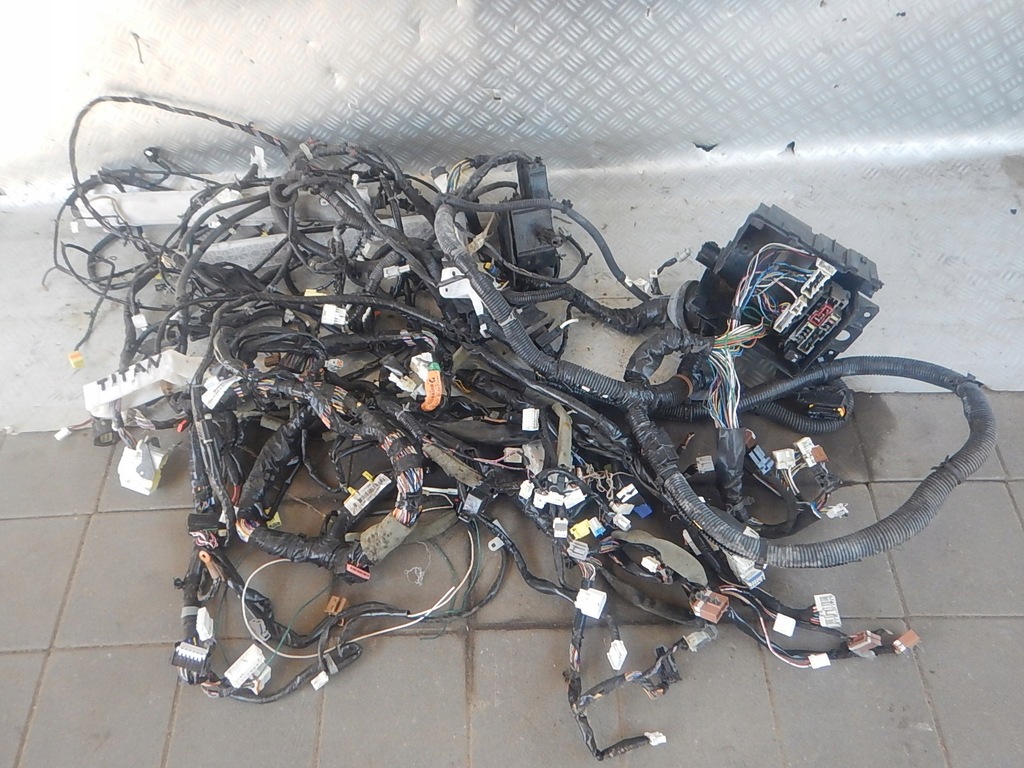 фото №1, Nissan titan 04- электропроводка жгут провода zh41b-24010-r03ac