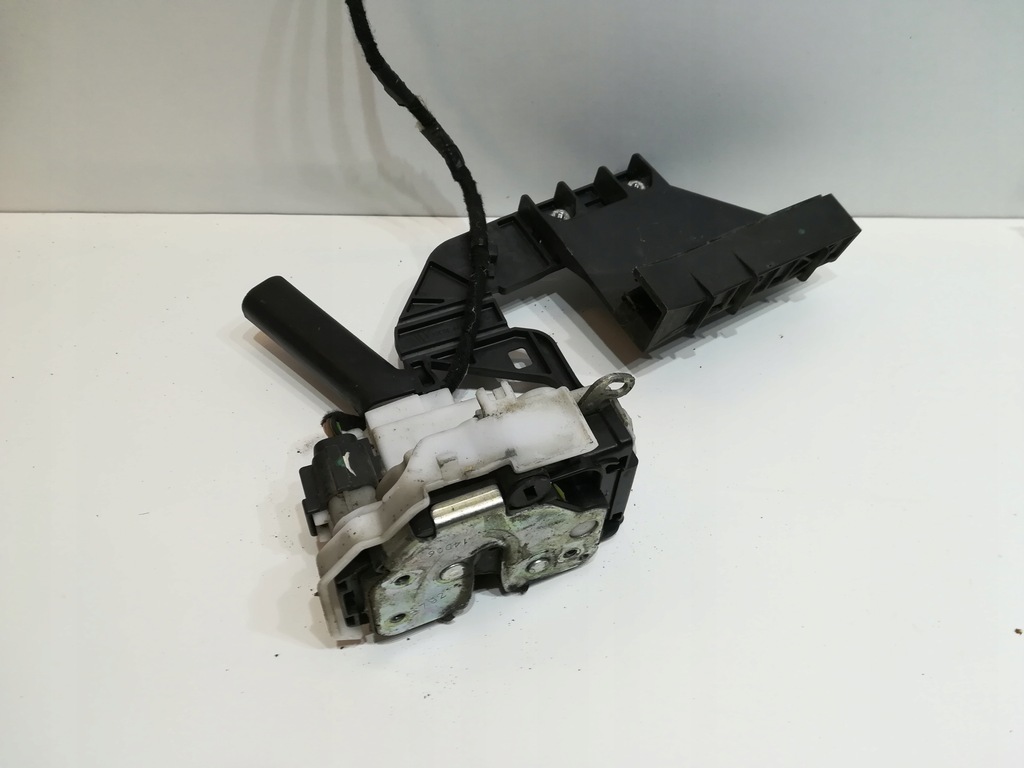 фото №1, Замок дверь правый перед europa alfa romeo 159