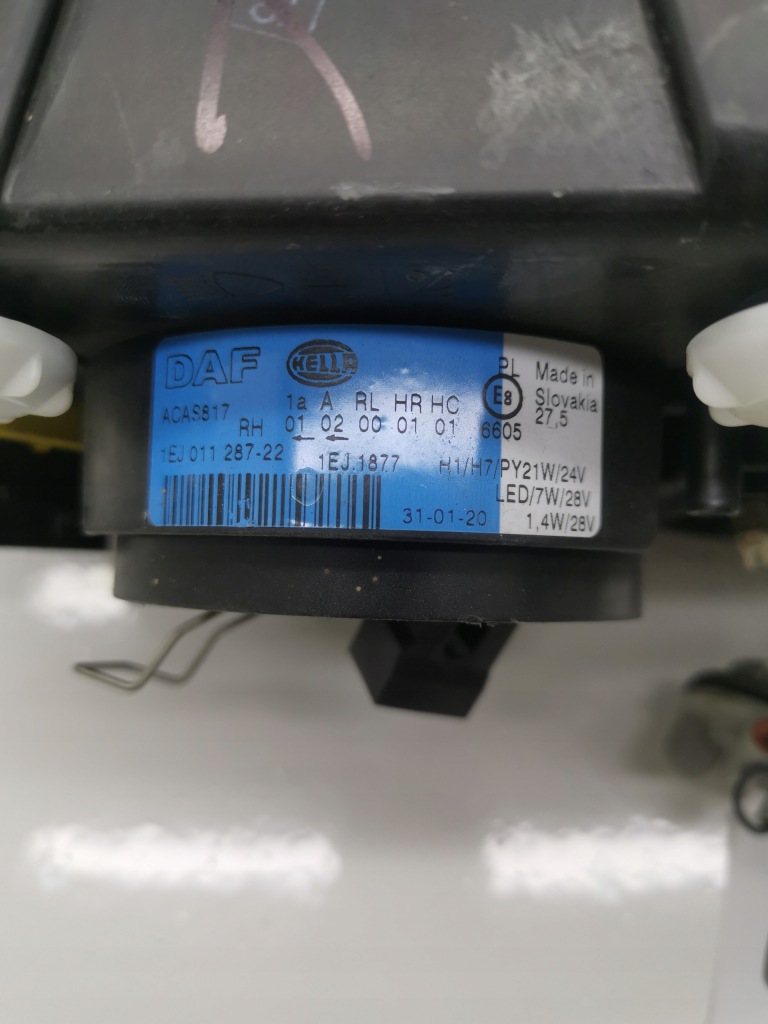 Фара правый лампа daf 1ej011287-22 Недорого