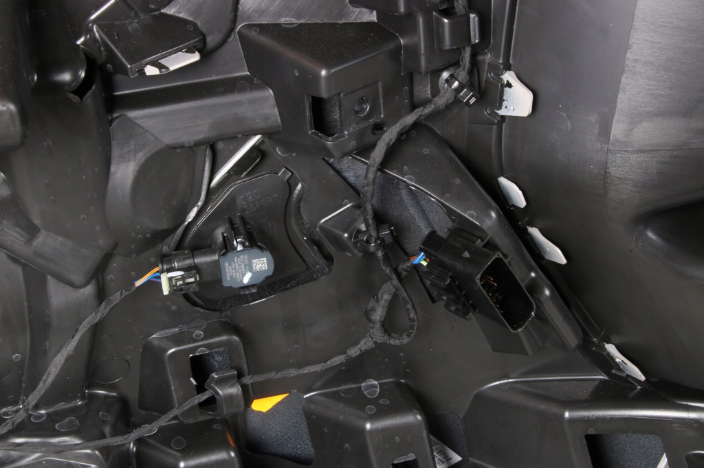 фото №12, Bmw ix i20 lci бампер передний перед m-pakiet pdc жгут kompletny c7a usa