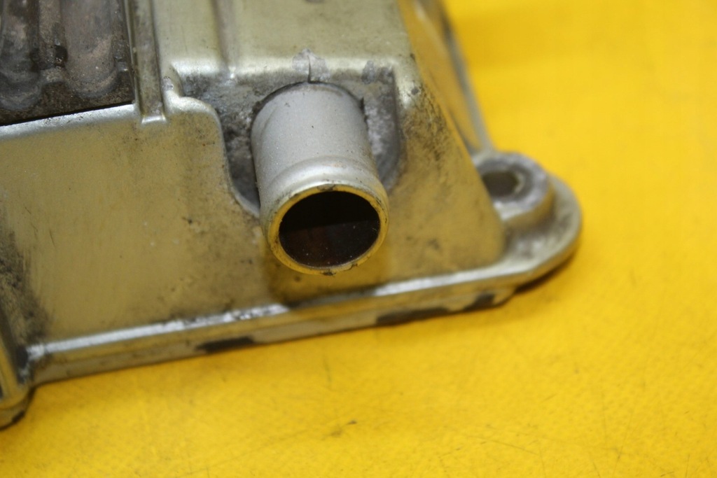 фото №7, Кришка клапанів 077103475e a6 c4 4.2 b