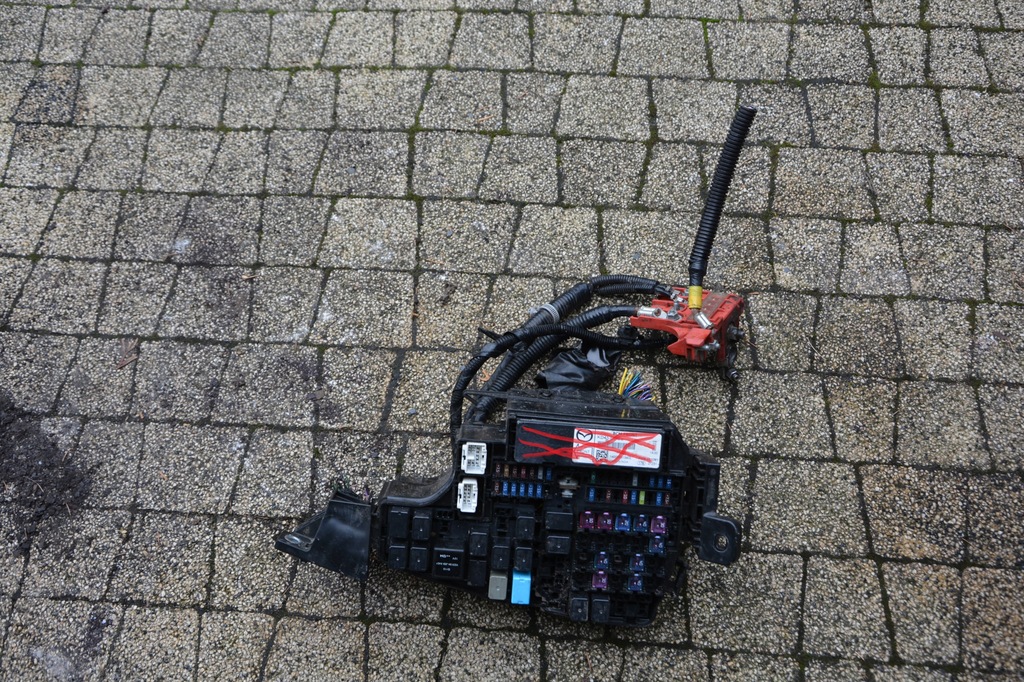 фото №1, Коробка предохранителей mazda 6 kd4566767