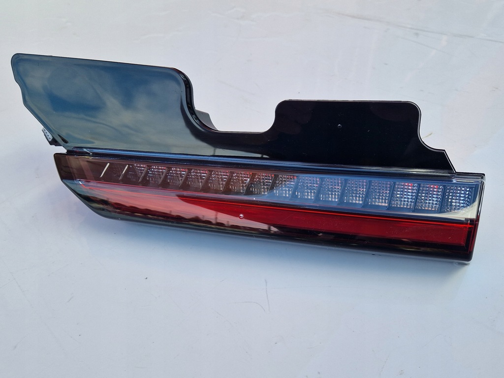 фото №1, Volvo c40 ec40 лампа задня задня права w кришка кришка багажника wew nowa оригінал