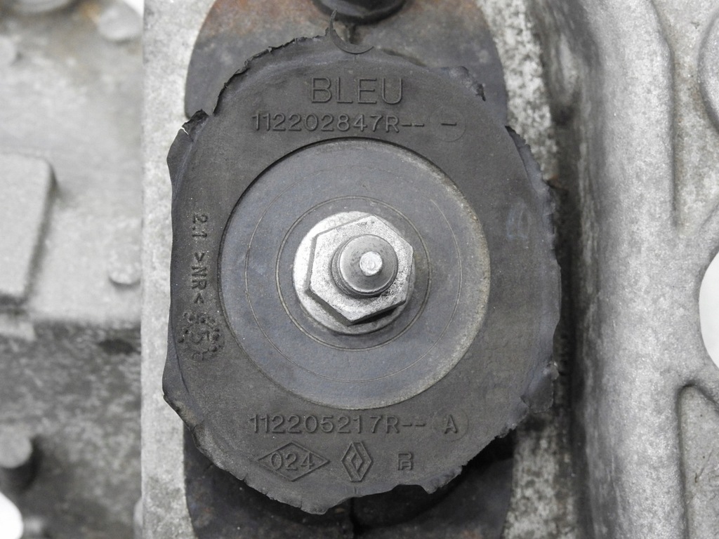 фото №10, Кронштейн подушка коробки правая captur i 0.9 tce