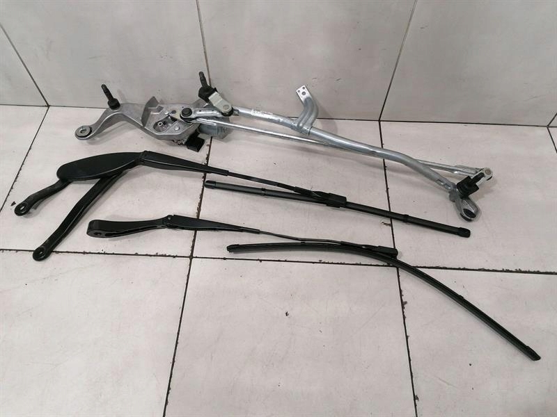 Купити Mercedes cls c257 w257 передня частина двірник двигун a2138205904 двигун rhd