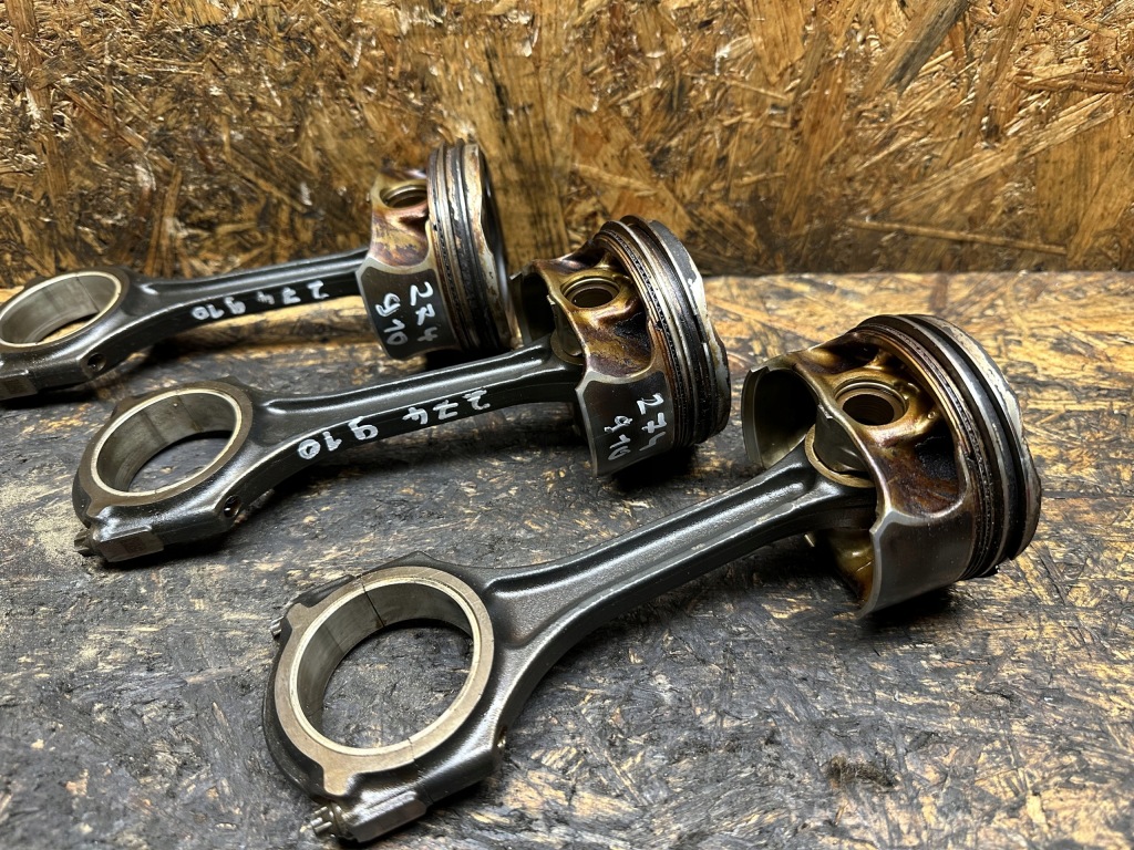 фото №1, Поршень + шатун mercedes 1.6 cgi w204 w205 274 910