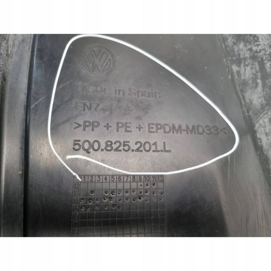 фото №8, Захист плита підвіска ліва 5q0825201l audi a3 8v vw golf vii ateca t-roc