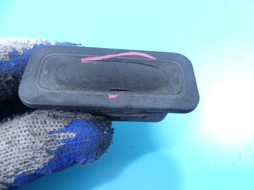 фото №2, Ручка кришки кнопка renault megane iii kombi