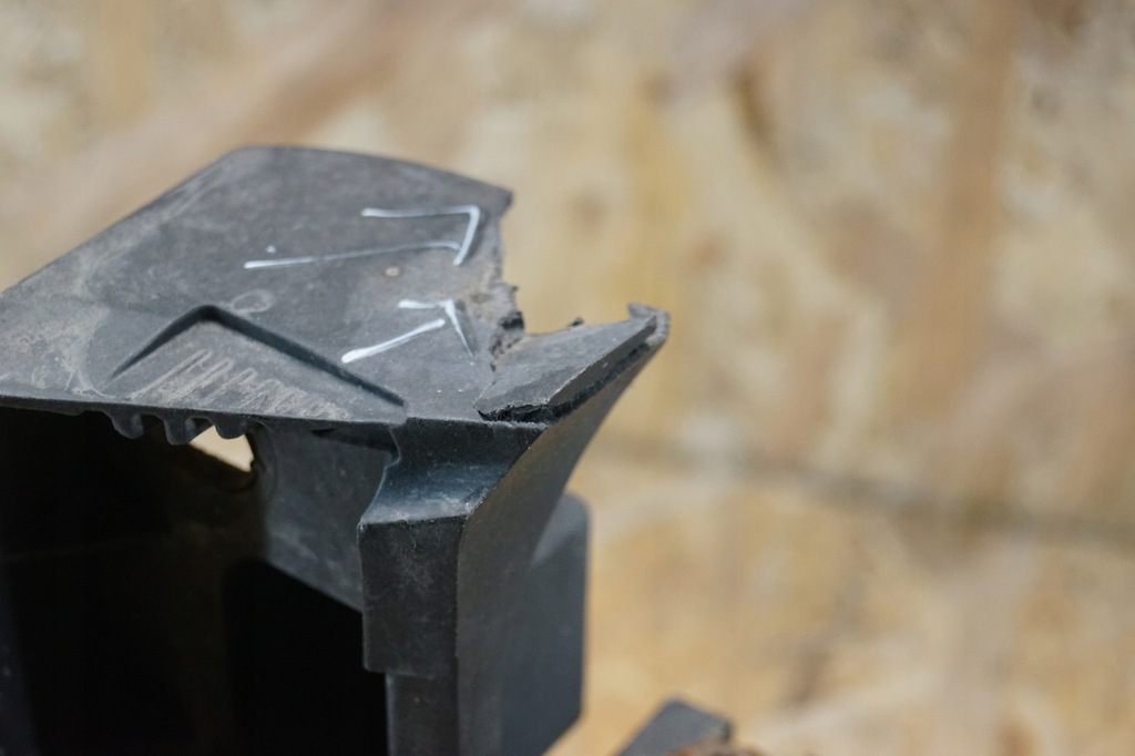 фото №4, Напрямна лампи лівий audi a3 8p lift