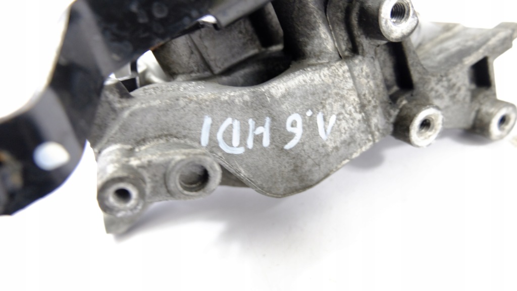 Peugeot 308 t9 1.6 hdi кронштейн генератора 9674030280 в Украине