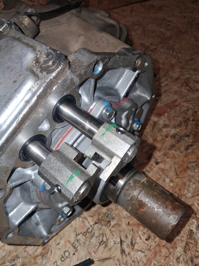 фото №7, Редуктор коробки передач toyota hilux land cruiser 3.0d