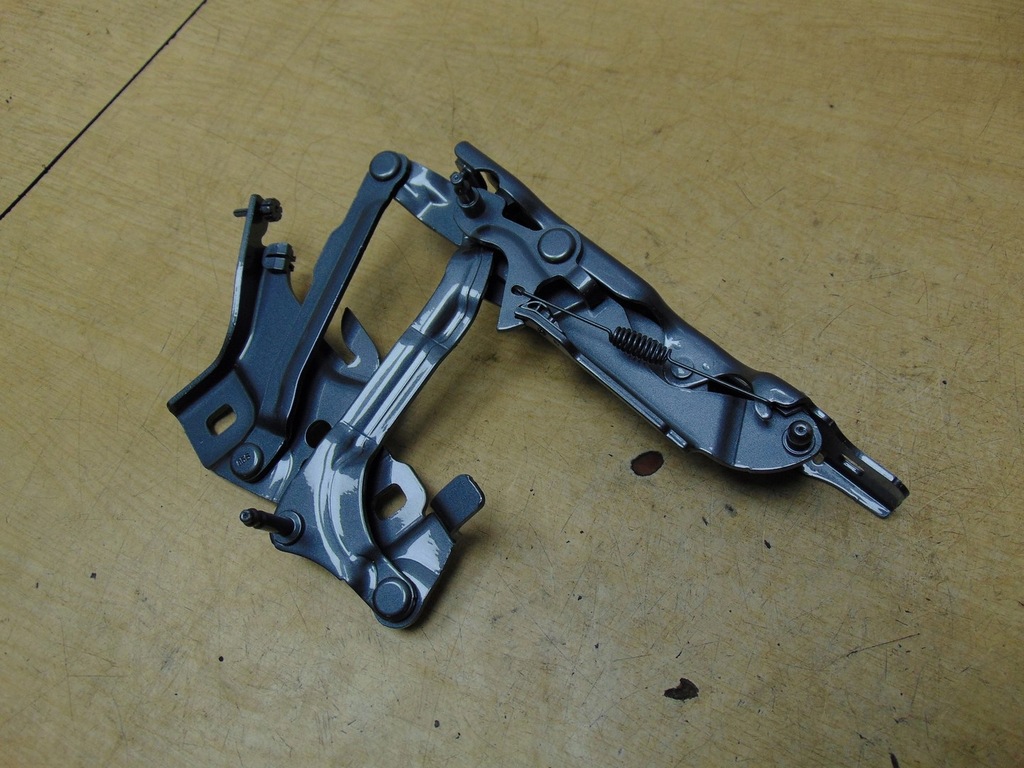 фото №8, Петля капот правый audi a4 b9 8w0823302e