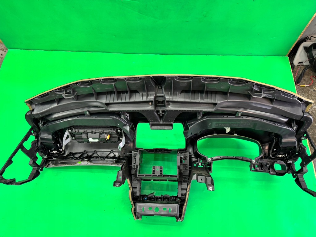 фото №9, Панель приладів приладова панель  панель приладів подушка подушка безпеки octavia ii 2 lift 08-13