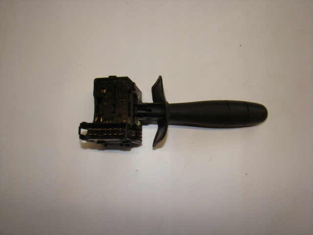 фото №2, Переключатель дворник 8200375336 logan i