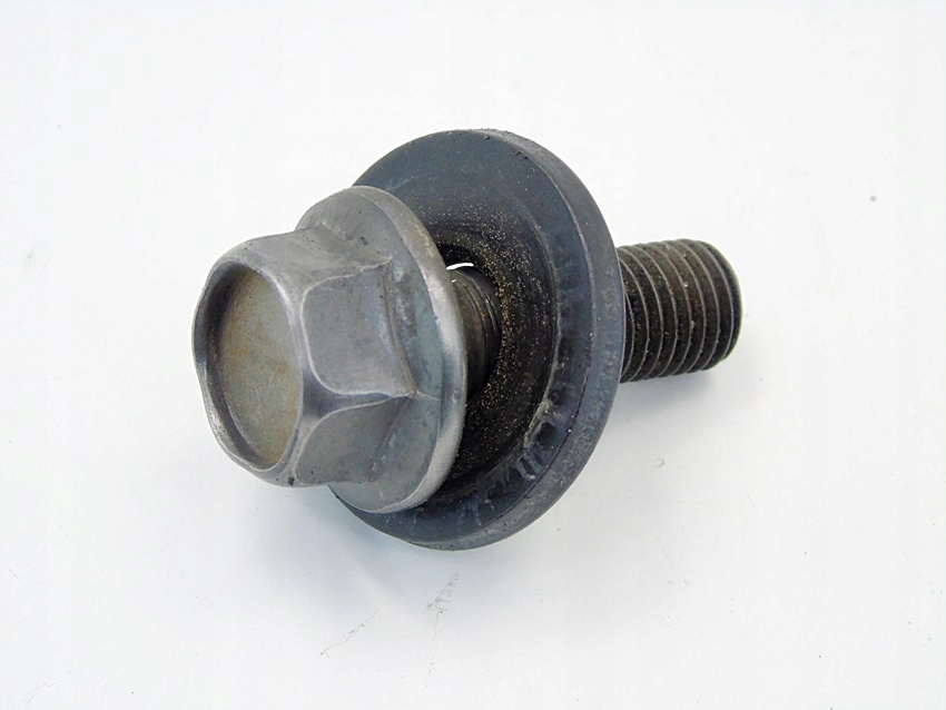 фото №1, Болт колеса вала 2.0 di citd mazda 6 mpv 2 rf5c