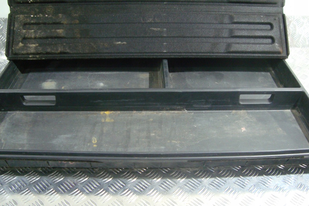фото №8, Обшивка лоток бардачок багажника hyundai i30 ii 12-17 kombi