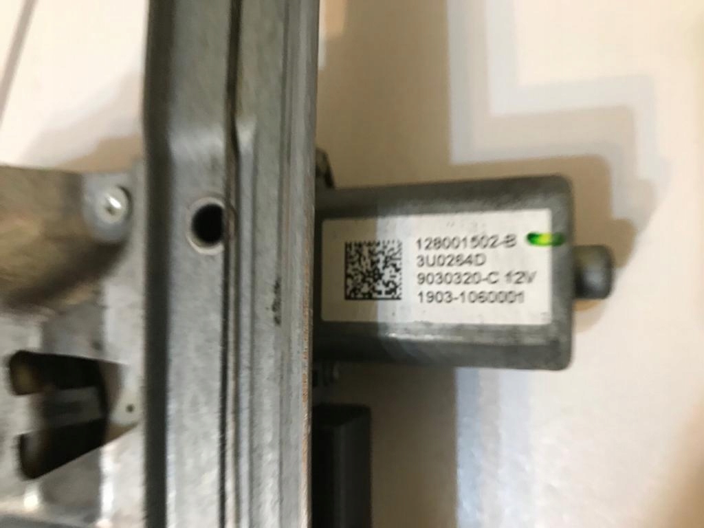 фото №5, Подъемник стекло левый перед renault clio iv 4d 128001502