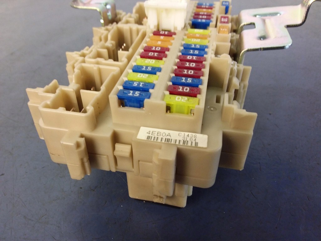 фото №3, Nissan qashqai 2 коробка запобіжників